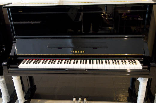 เปียโน Yamaha  มือสอง รุ่น YU3