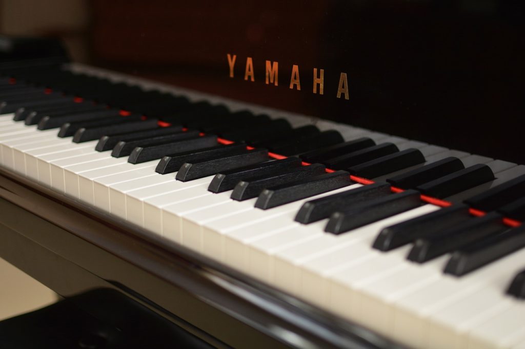 Japanese Piano Brands - เปียโนมือสองนำเข้าจากญี่ปุ่น เกรด A สภาพดี